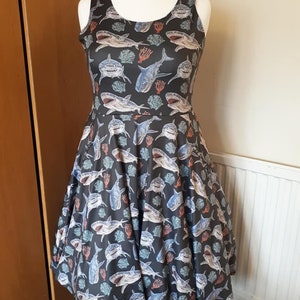 Hai Print Skater Kleid - Größen S- 3XL
