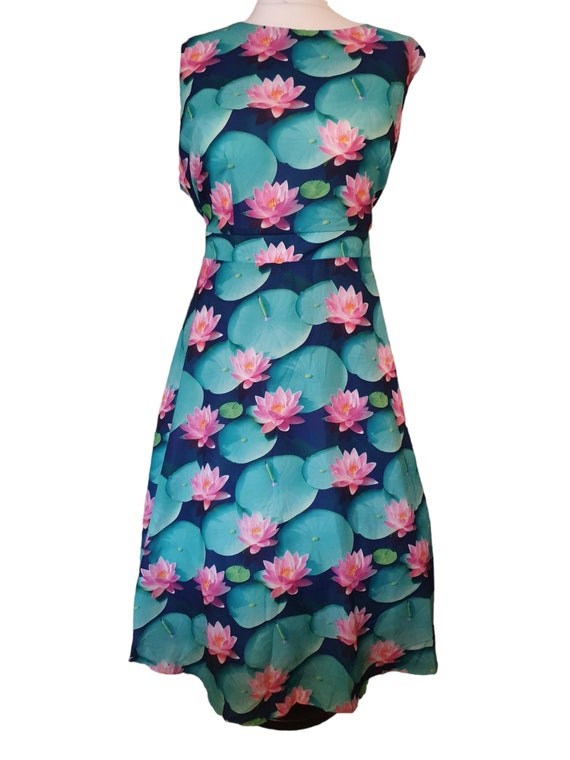 READY TO SHIP 2XL Lilly Pad Chiffon Kawaii Print Midi Dress Size UK18-20