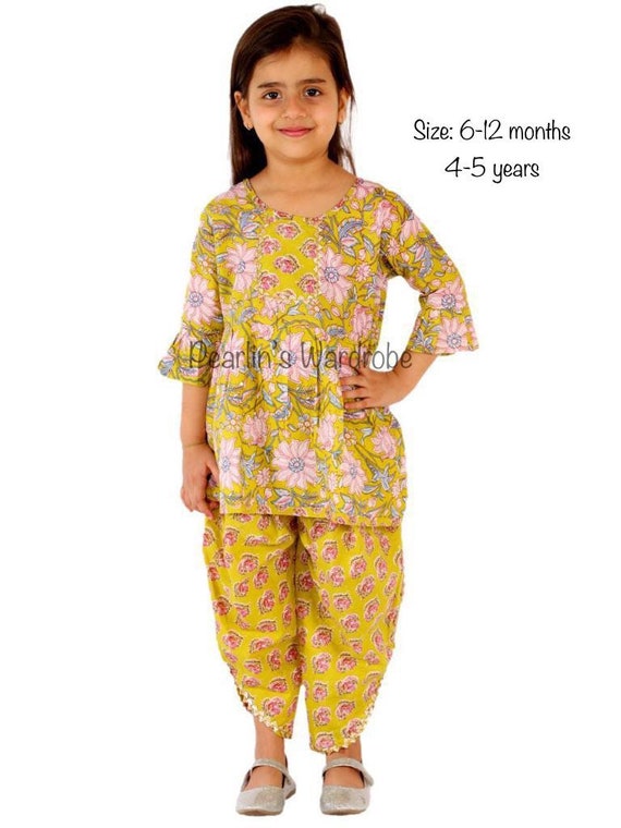 Gujarati Kedia Garba Dress for Girls Dhoti with Blouse at Rs.877/Piece in  surat offer by Star Clothing