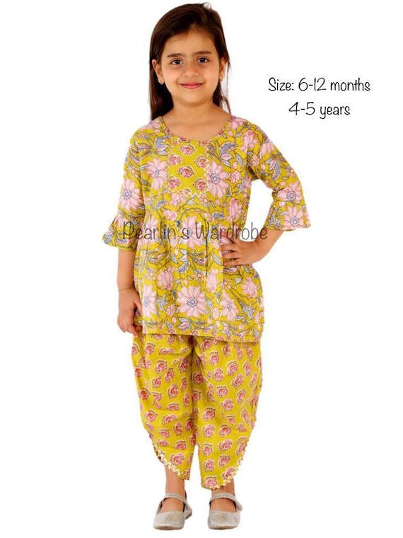 Gujarati Kedia Garba Dress for Girls Dhoti with Blouse at Rs.877/Piece in  surat offer by Star Clothing