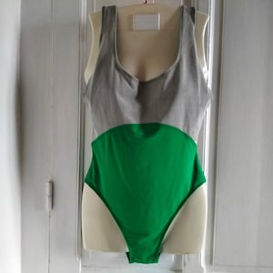 Maillot de bain Une Pièce NEUF vert fluo et gris clair  - vintage années 90, Jenna De Rosnay, grande taille, natation, colorblock