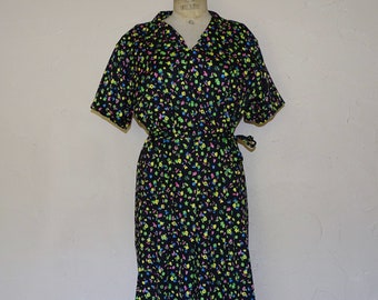 Black and neon polo dress - Plus size clothing, under the knee, light dress, summer dress, L to XXL, large size, 80's vintage, neon yellow