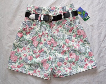 Neue weiße Vintage-Shorts mit Blumenmuster – Baumwollshorts in Pastellfarben, Shorts mit Rosenprint, hochgeschnitten, Damenmode, 90er-Jahre, Grunge