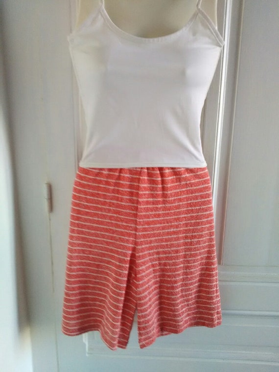 UNUSED 80's women's shorts - red orange, white ho… - image 2