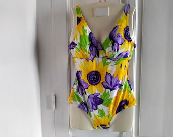 Women's one-piece vintage luxury bathing suit - unused vintage deadstock 2001, multicolored flowers, swimming suit, Made in France NICE