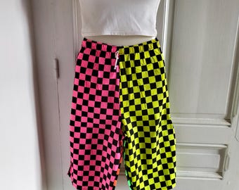 UNUSED 90's neon bermuda shorts - deadstock vintage, 4 colors, black checkerboard, drawstring, elastic belt, made in France