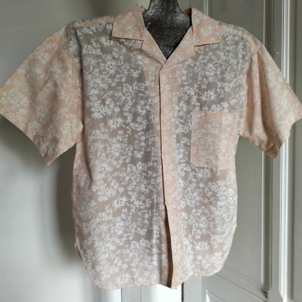 Chemise femme manches courtes - vintage années 80 NEUVE, beige, motifs floraux blancs, fermeture boutons, 1 poche, fabriqué en France, NIV