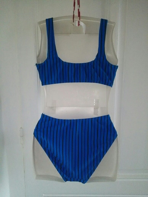 Women's UNUSED with tag 90's blue  and black scoo… - image 2