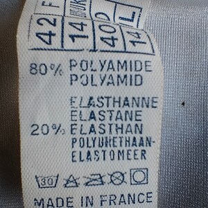 Vintage-Badeanzug im 80er-Jahre-Stil, zweiteilig, neu – Bandeau-Bikini, schwarz-weiß, Höschen mit seitlichen Bändern, hergestellt in Frankreich von Alpstyl Bild 8