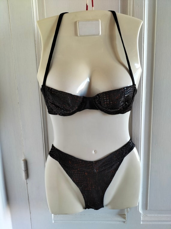 Women's UNUSED with tag two-piece balconnet vinta… - image 2