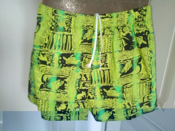 UNUSED Vintage Men's Neon Yellow Green Shorts 90's Shorts, Cotton,  Sportswear, Sports Shorts, Beachwear, Made in FRANCE, Short Shorts 