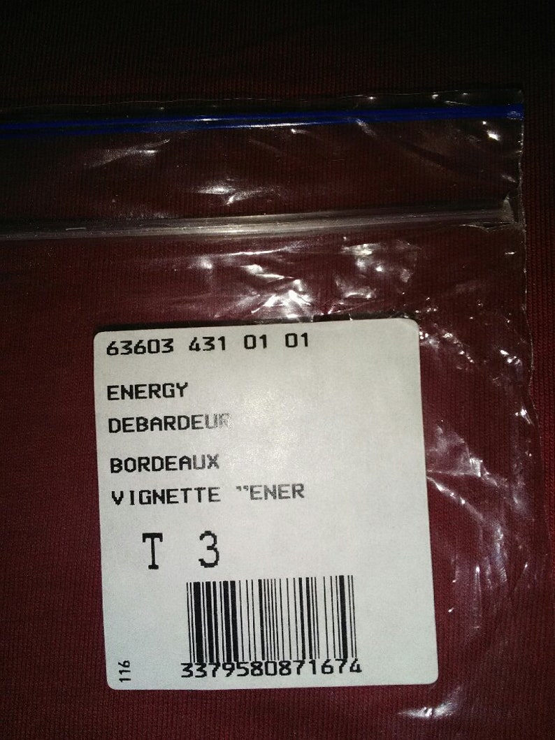 May include: White tag with black text and barcode. The text reads "63603 431 01 01", "ENERGY DEBARDEUR", "BORDEAUX", "VIGNETTE "ENER", "T 3", and "116 3379580871674".