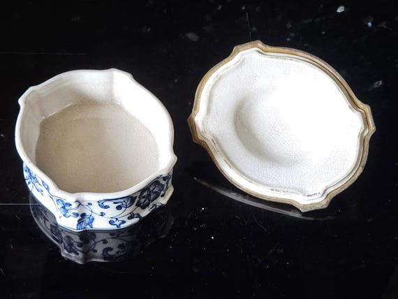 WL 1895 Wong Lee Crackled Porcelain Lidded Bowl With Bronze