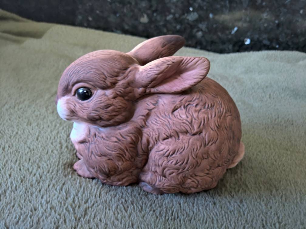 ゲーベル イースターバニーフィギュア：限定版 - Etsy 日本