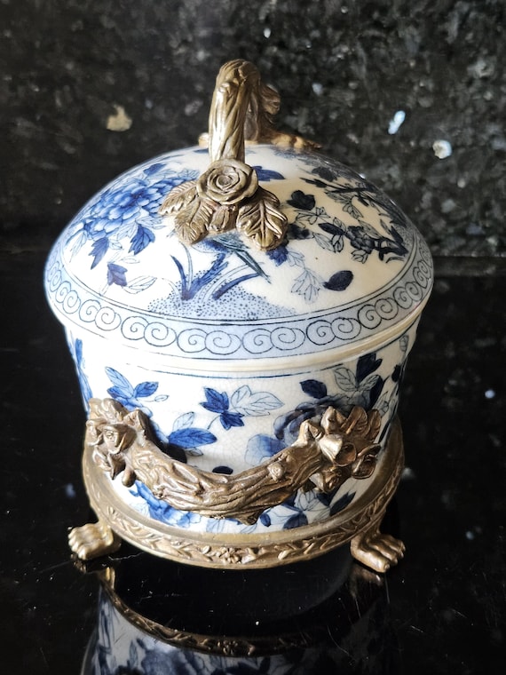 WL 1895 Wong Lee Crackled Porcelain Lidded Bowl With Bronze