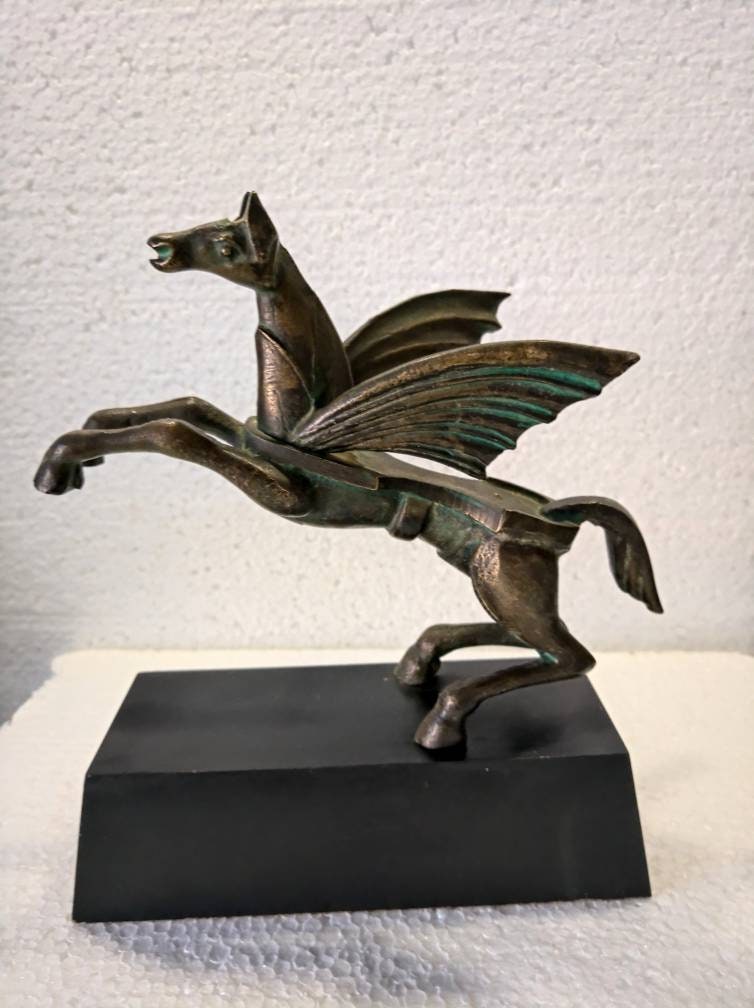 ブロンズペガサス像：神話の馬の彫刻、20世紀 - Etsy 日本