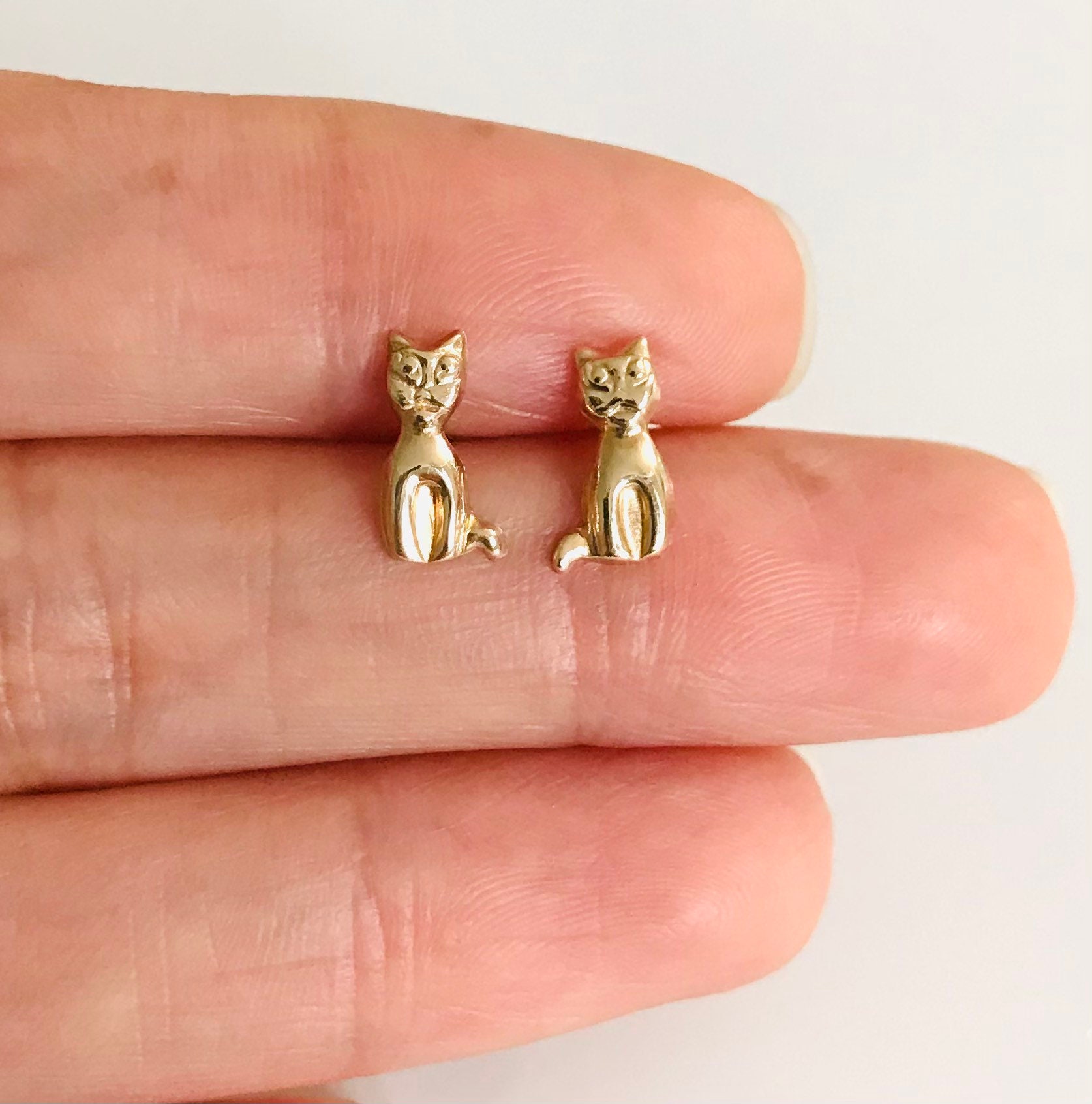 14K Solid Gold 9mm X 6mm Cat Post 14K Gold Cat Earrings Dainty