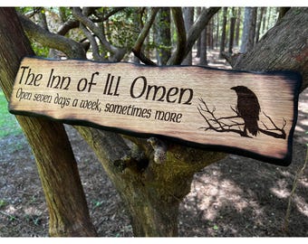 Personalized Raven Tavern Sign – Rustic Engraved Wood, Custom Man Cave Decor