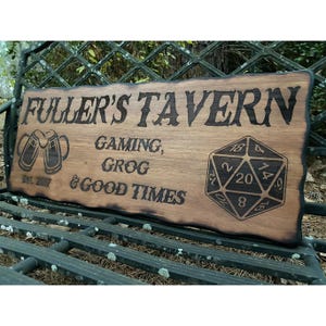 Personalized DnD Tavern Sign - Dungeons and Dragons - Dungeon Master Gift - Medieval Decor - D20 Dice - Rustic Wall Art - Custom Man Cave
