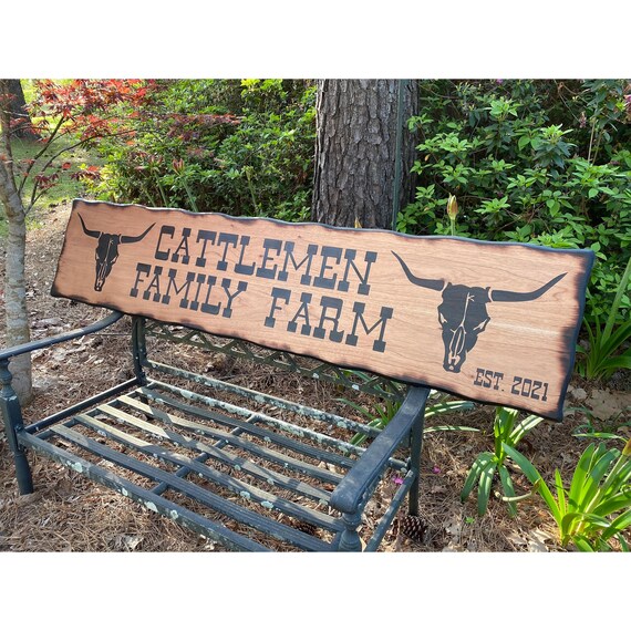 Oversized Outdoor Personalized Ranch Wood Sign, Custom Bull Horn Decoration, Longhorn, Rustic Farm Home Decor, Hunting Lodge, Rustic Western