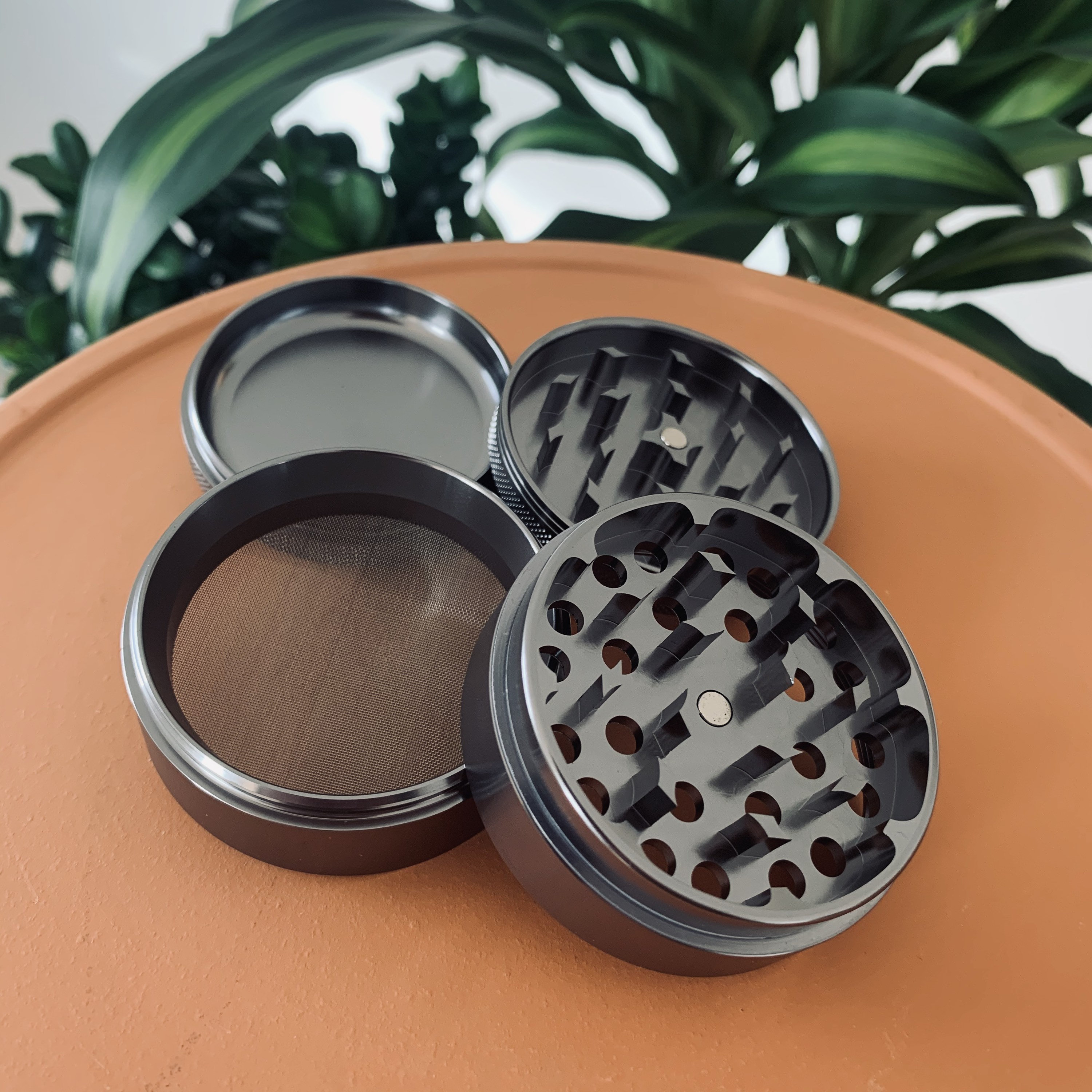 High Quality Herb Grinder With Kief Catcher Etsy