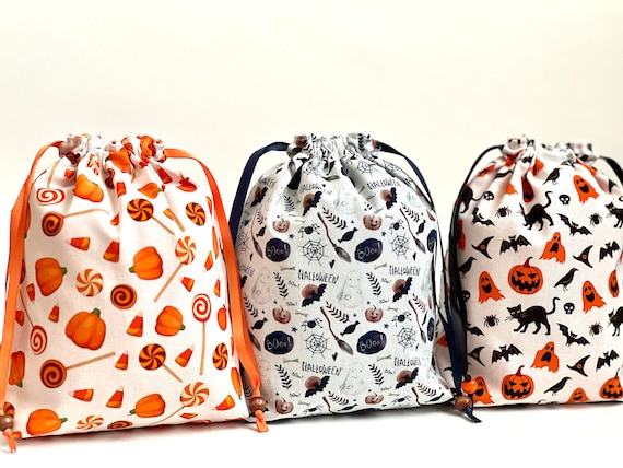 Small Halloween gift bag, trick or treat pouch, Halloween candy pouch