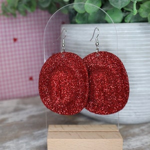 Boucles d&#39;oreilles chapeau de cowboy à paillettes rouges
