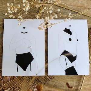 Minimalistische Schwarz-Weiß-Illustration, MERYL, TAHLIA, Erotische Zeichnung 13x18 cm, Zeichnung einer Frau in schwarzer Unterwäsche, BDSM-Kunst, Sexy Karte