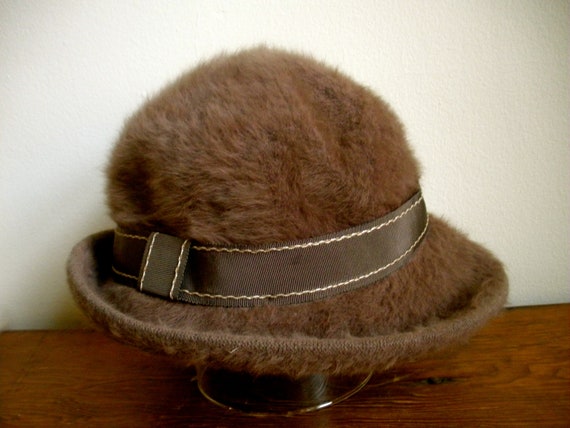 Vintage KANGOL Angora Bucket Cloche Hat Made in En