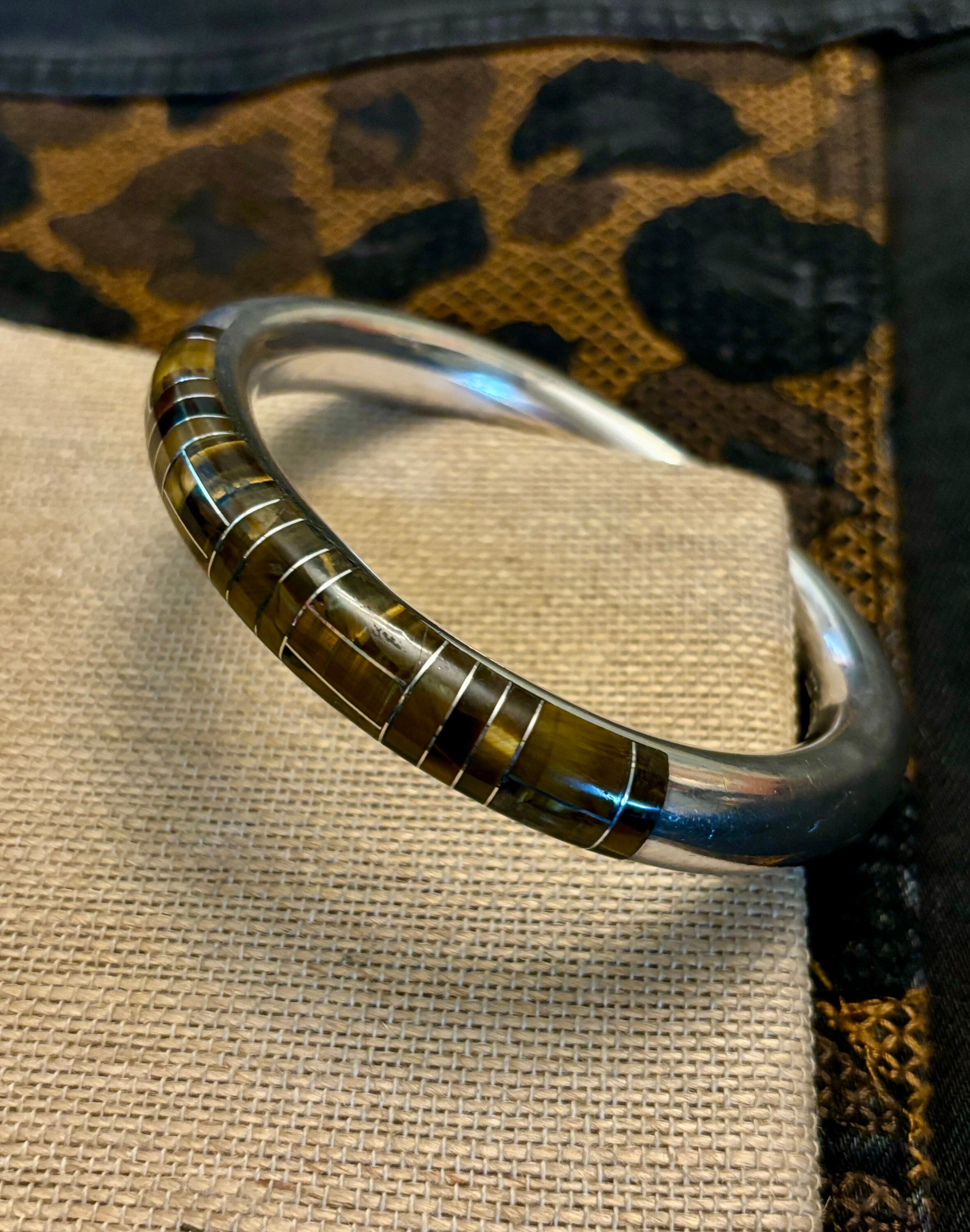 Vintage Mexico Silver Dome Shaped Bangle Bracelet, Mexican Vintage Mexico Silver Dome Shaped Bangle Bracelet, Mexican