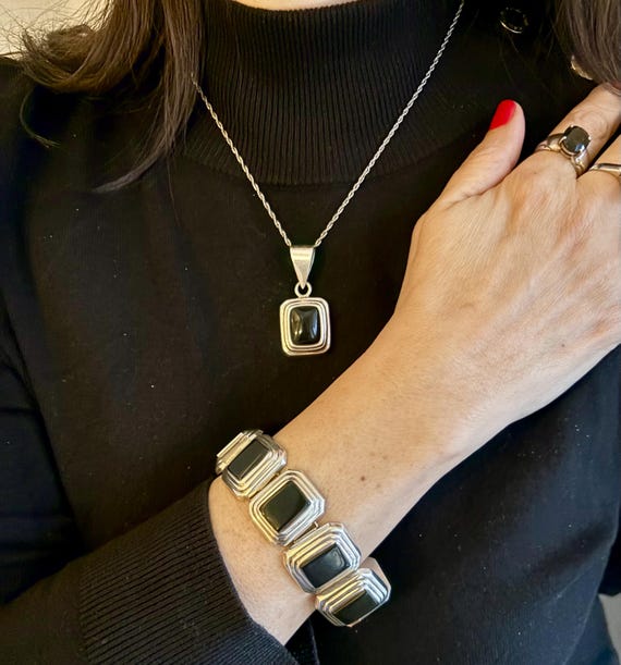 Vintage Taxco Sterling Silver Onyx Bracelet & Necklace Set  display picture 1