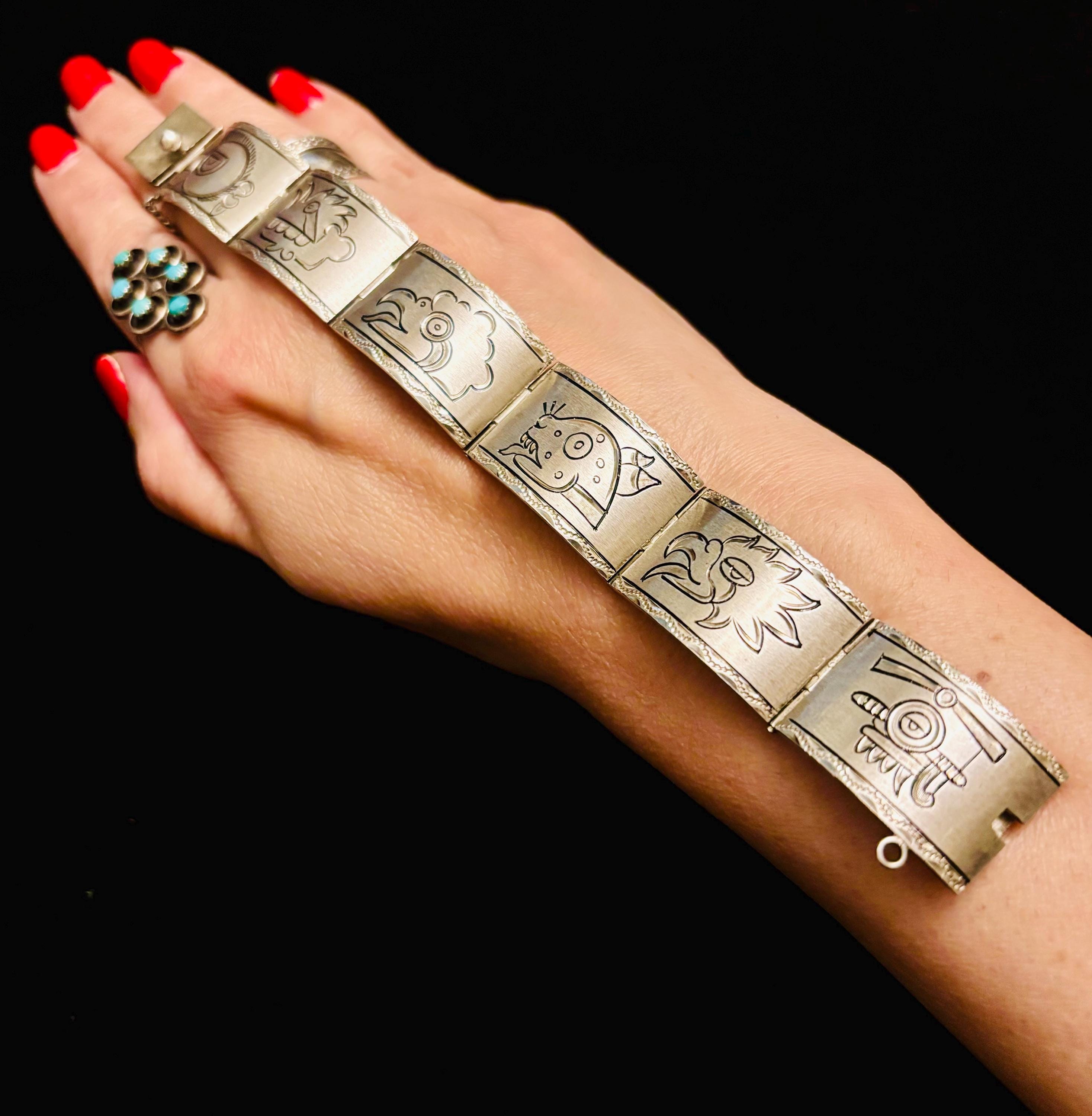 vintage Mexico silver バングル RARE Vintage Mexican Silver 925 Storyteller Panel Bracelet Aztec