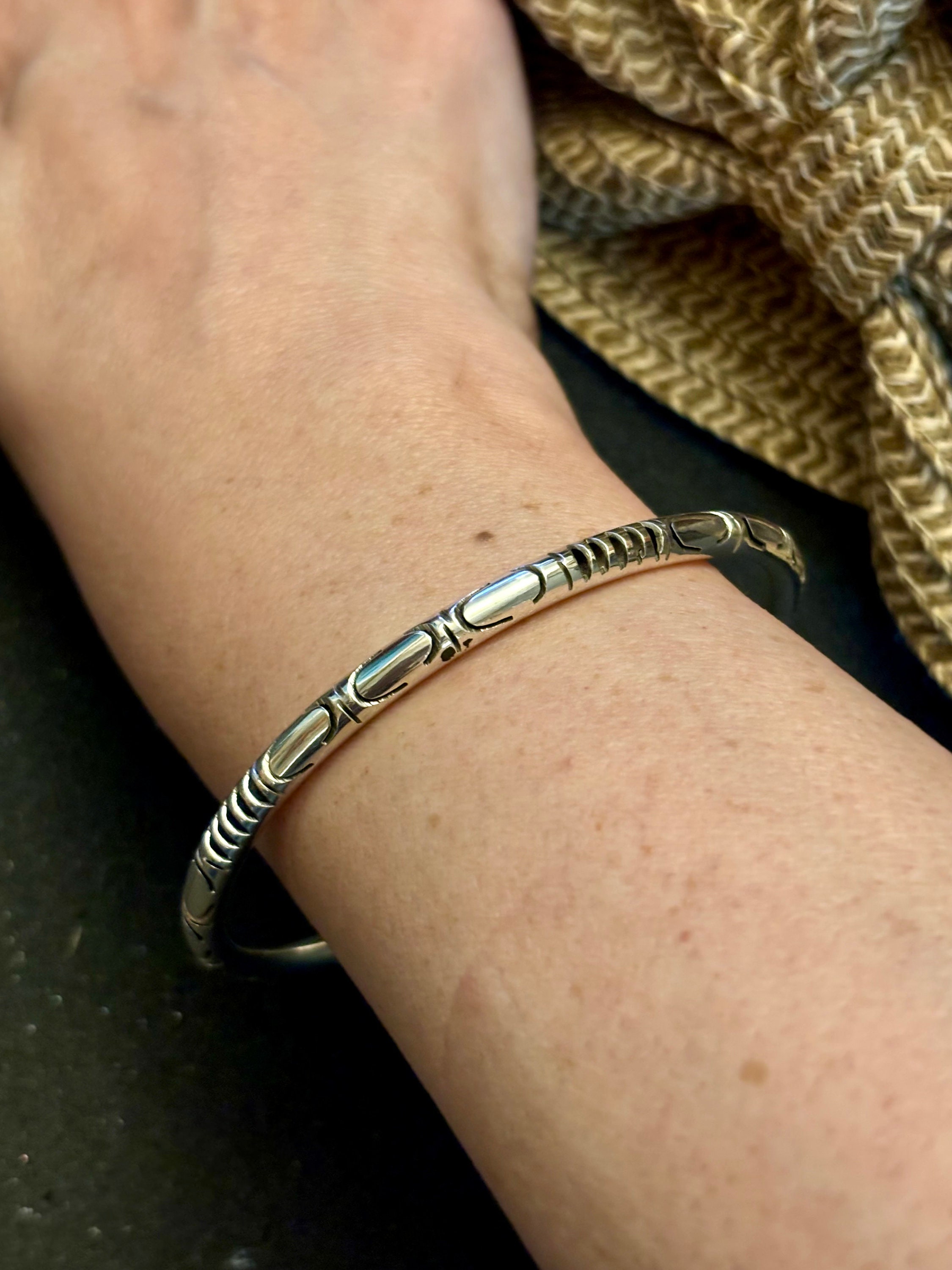 Vintage 1960s Mexican Sterling Silver Bangle Bracelet