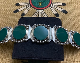 Vintage Mexican 925 Green Onyx Bracelet, Mexican Silver Bracelet with Onyx Cabochons, Vintage 1940s Sterling Silver Link Bracelet