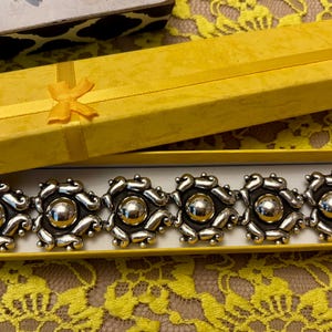 Mexican Sterling Silver Repousse Flower Link Bracelet, Taxco Sterling Silver Flower Bracelet, Vintage Mexico Silver Flower Link Bracelet