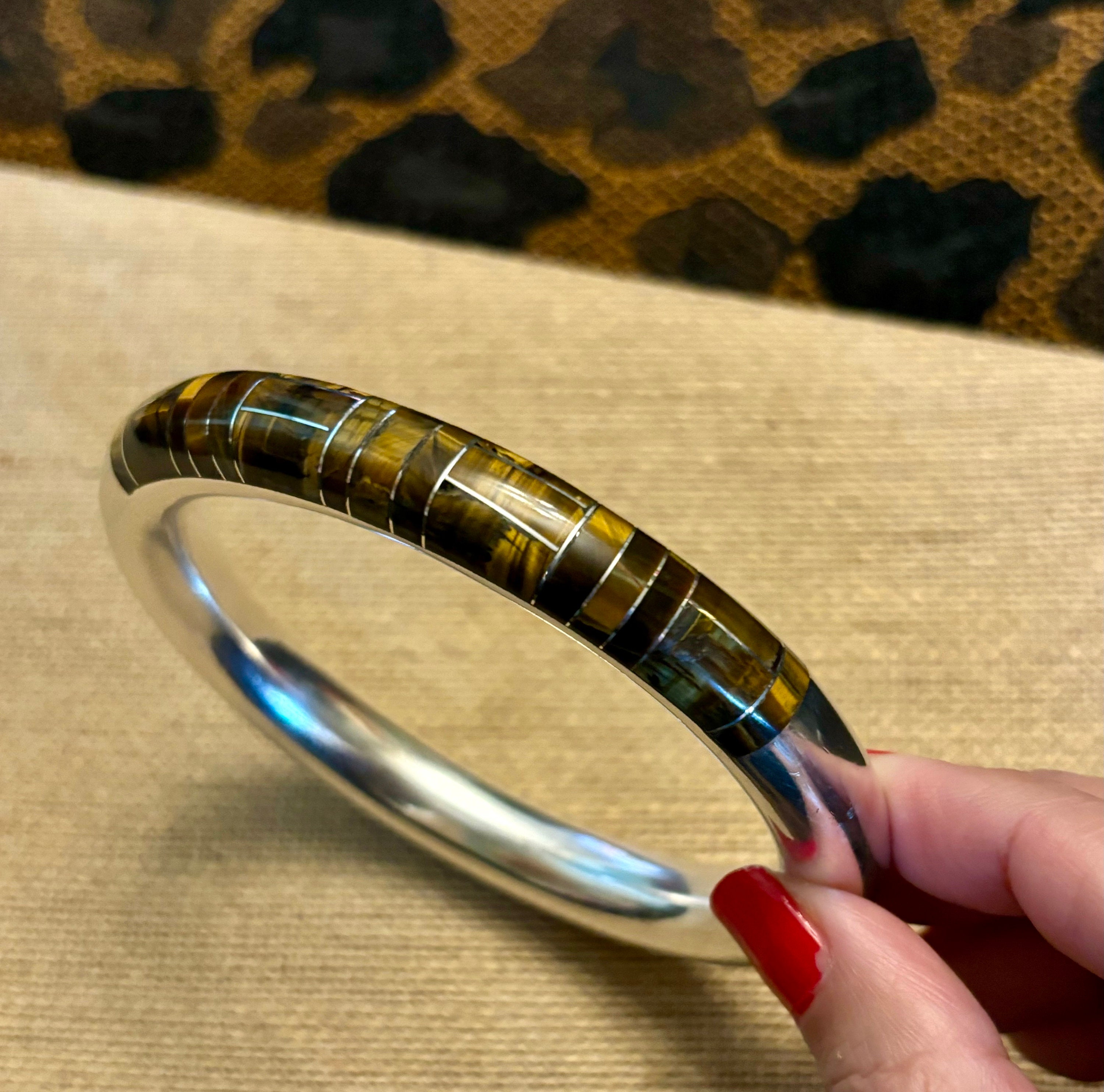 Vintage Mexico Silver Dome Shaped Bangle Bracelet, Mexican Vintage Mexico Silver Dome Shaped Bangle Bracelet, Mexican