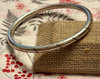 Vintage Taxco Mexico Sterling Silver Handstamped Bangle Bracelet