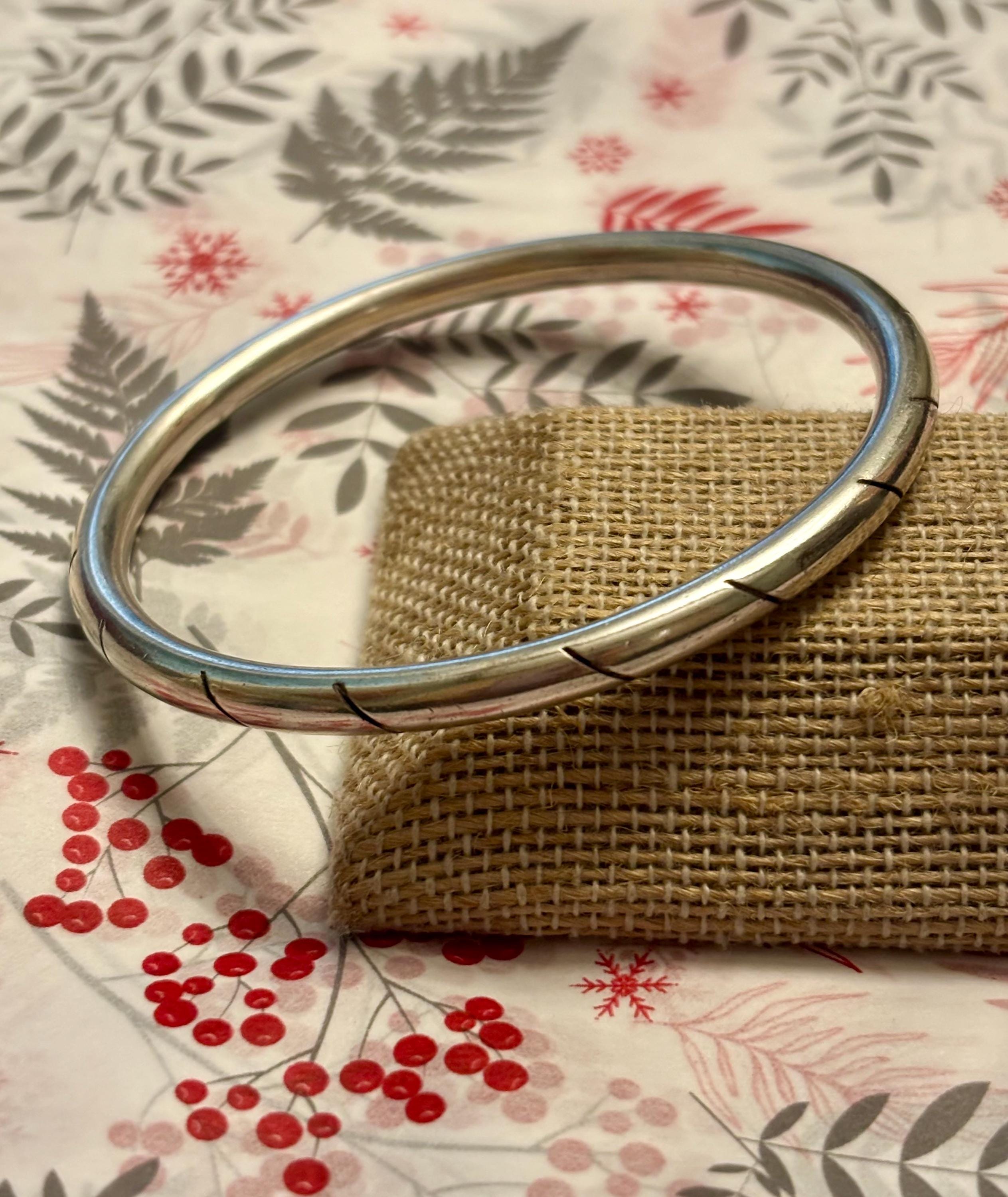 アクセサリー MEXICO TAXCO SV925 Bangle Vintage Wave MEXICO TAXCO SV925 Bangle Vintage Wave - メルカリ