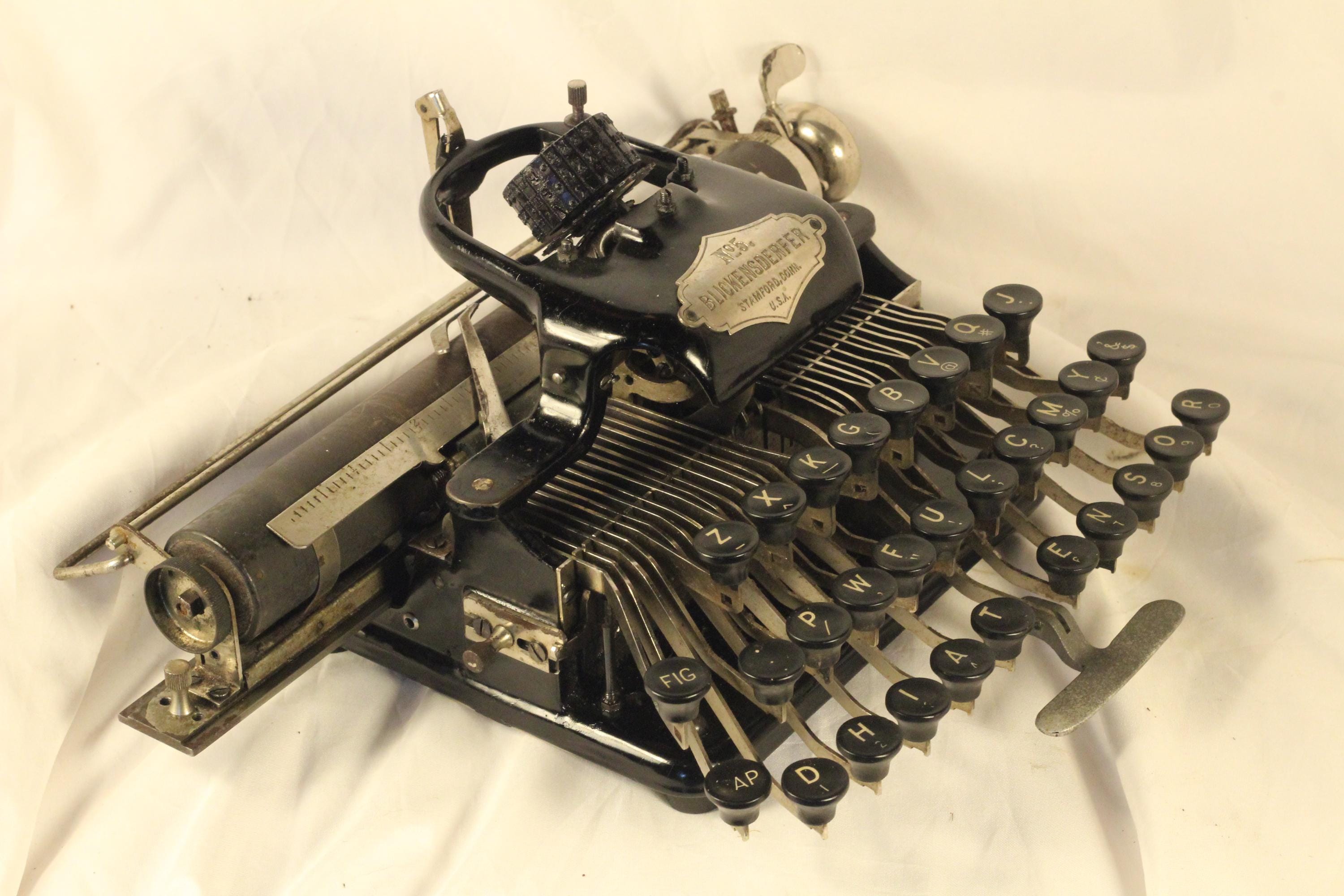 Blickensderfer No. 5 タイプライター Blickensderfer typewriter - Wikipedia