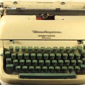 Remington Quiet-Riter Vintage 1958 Working Manual Portable Typewriter Beautiful Ivory Smooth Finish Creative Writing Instrument  Colaborator