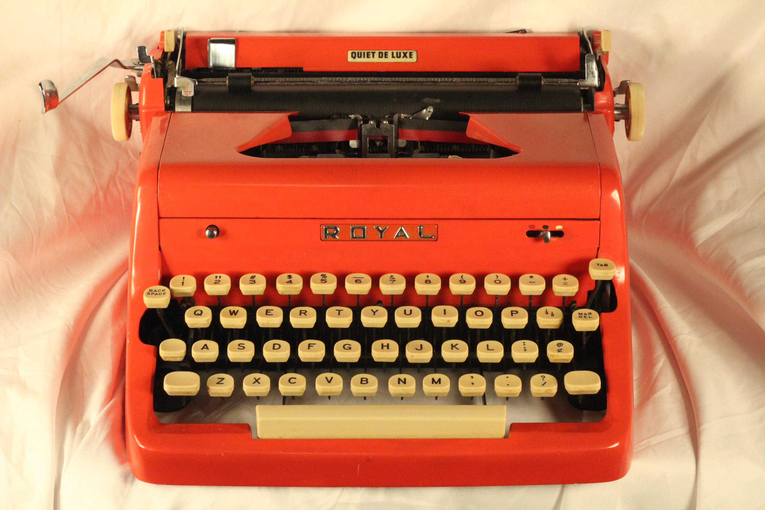 大きい割引 Luxe De Quiet Royal Vintage Portable Manual Working 1957 アンティーク雑貨