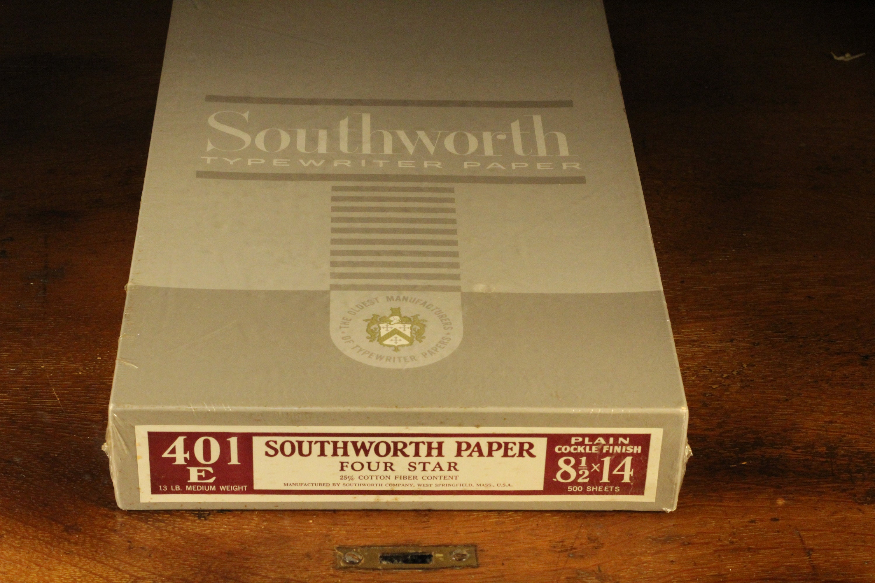 Southworth Resume Paper, Ivory, 24 lb, 8.5 x 11, Connoisseur Collection - 100 count