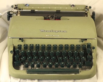 レミントン スリー ビンテージ 1929 ワーキング ポータブル タイプライター レミントン スリー ヴィンテージ 1929 ワーキング マニュアル