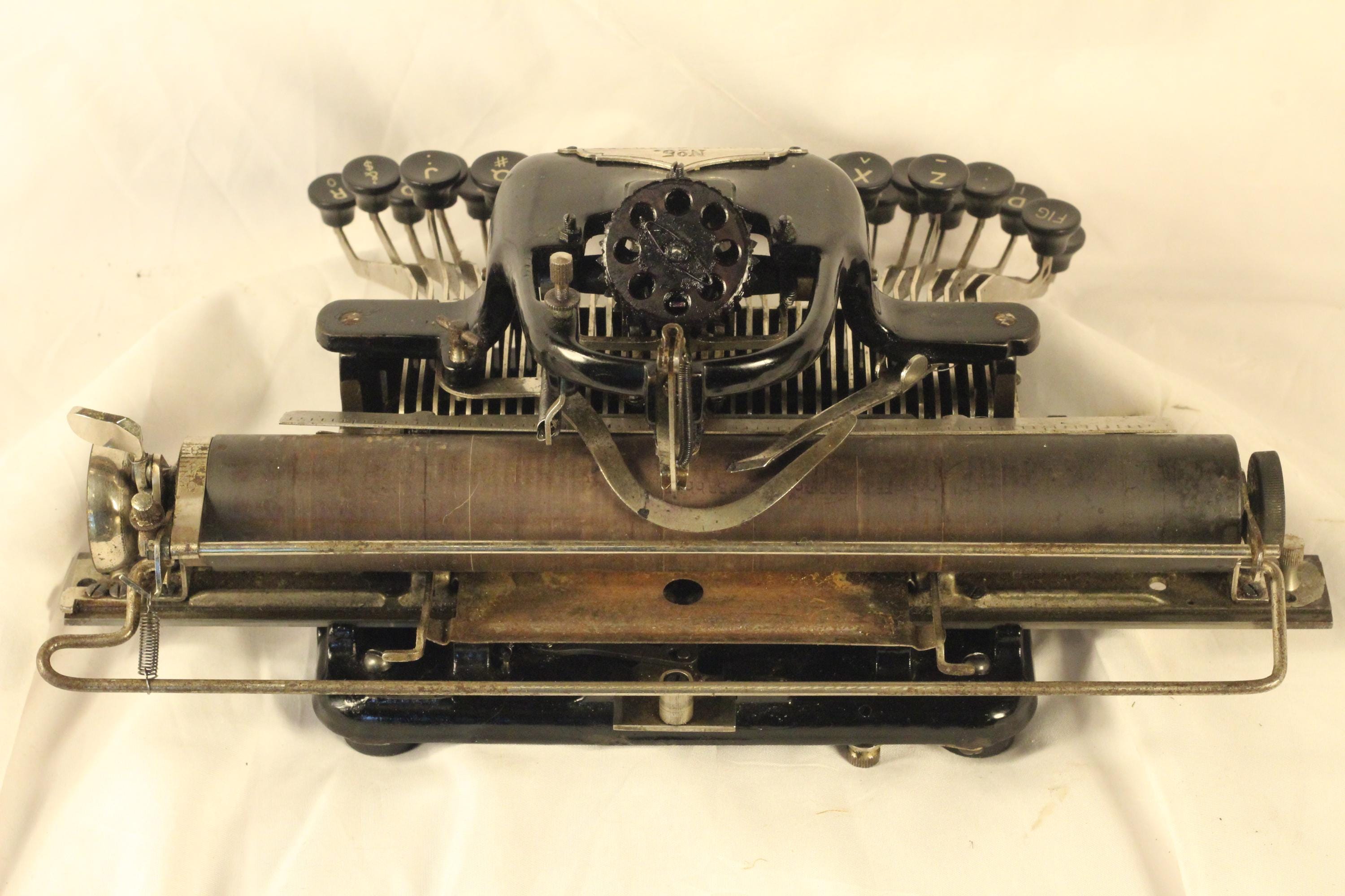 Blickensderfer No. 5 タイプライター 1893 Blickensderfer no. 5 typewriter - YouTube