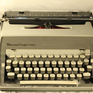 Remington Quiet-Riter Eleven Working Manual Portable Typewriter Vintage 1960 Substantial Full Function Creative Writer&#39;s Tool Elite Type