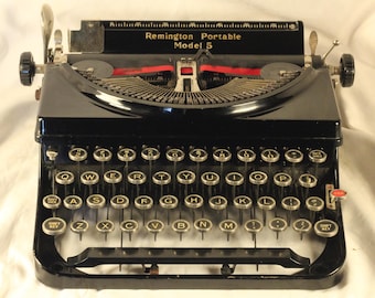 Privileg 160 Working Typewriter, Portable Typewriter