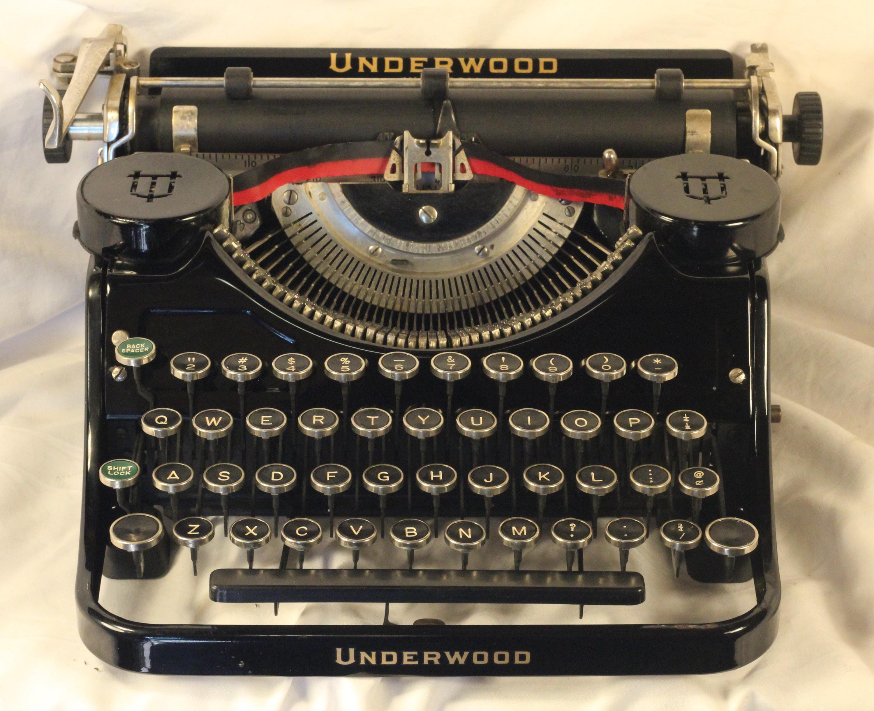 Underwood Typewriter - Etsy