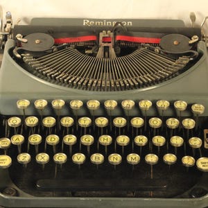 Remington 2 Vintage 1927 Working Manual Portable Typewriter Gorgeous Grey With Great Graphics Writers Creative Instrument Tool And Companion