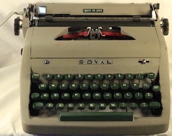 Royal Quiet DeLuxe Vintage1953 Working Manual Portable Typewriter Silver Grey Green Keys Beautiful Creative Writing Instrument Partner Elite