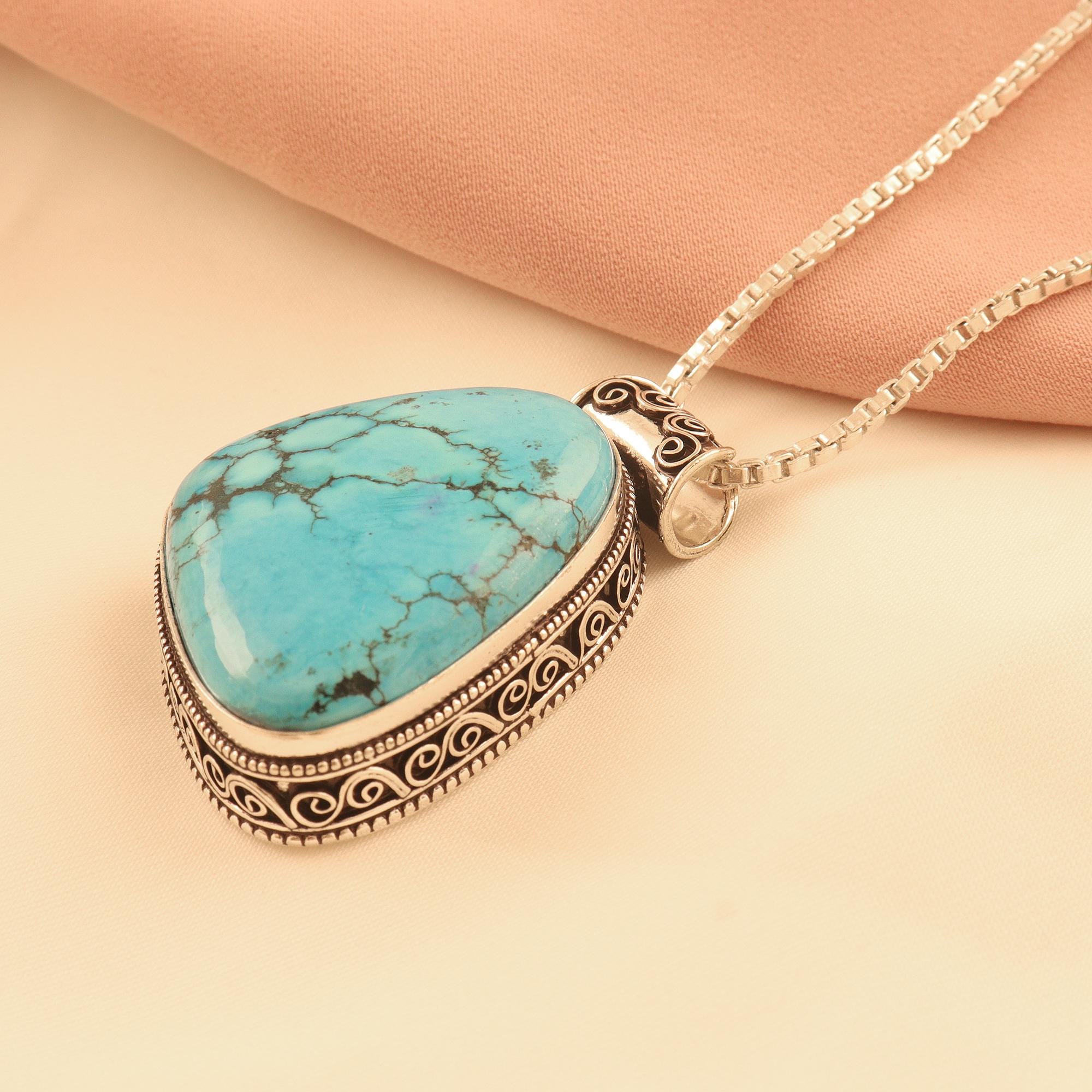 天然ターコイズペンダントネックレス:ドイツシルバーメッキボックス 天然ターコイズペンダントネックレス:ドイツシルバーメッキボックス